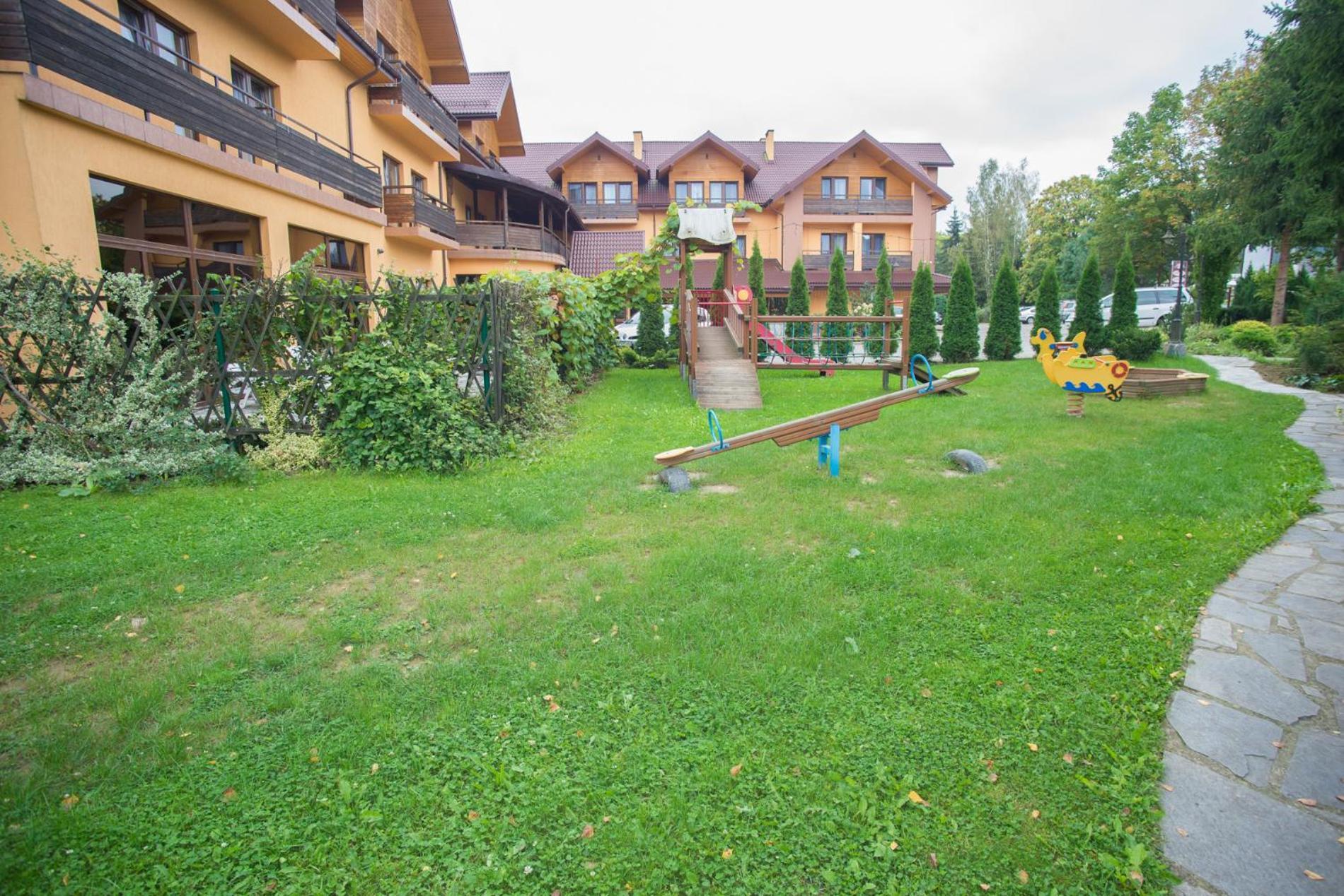 Hotel Karino Spa Polańczyk Exteriör bild