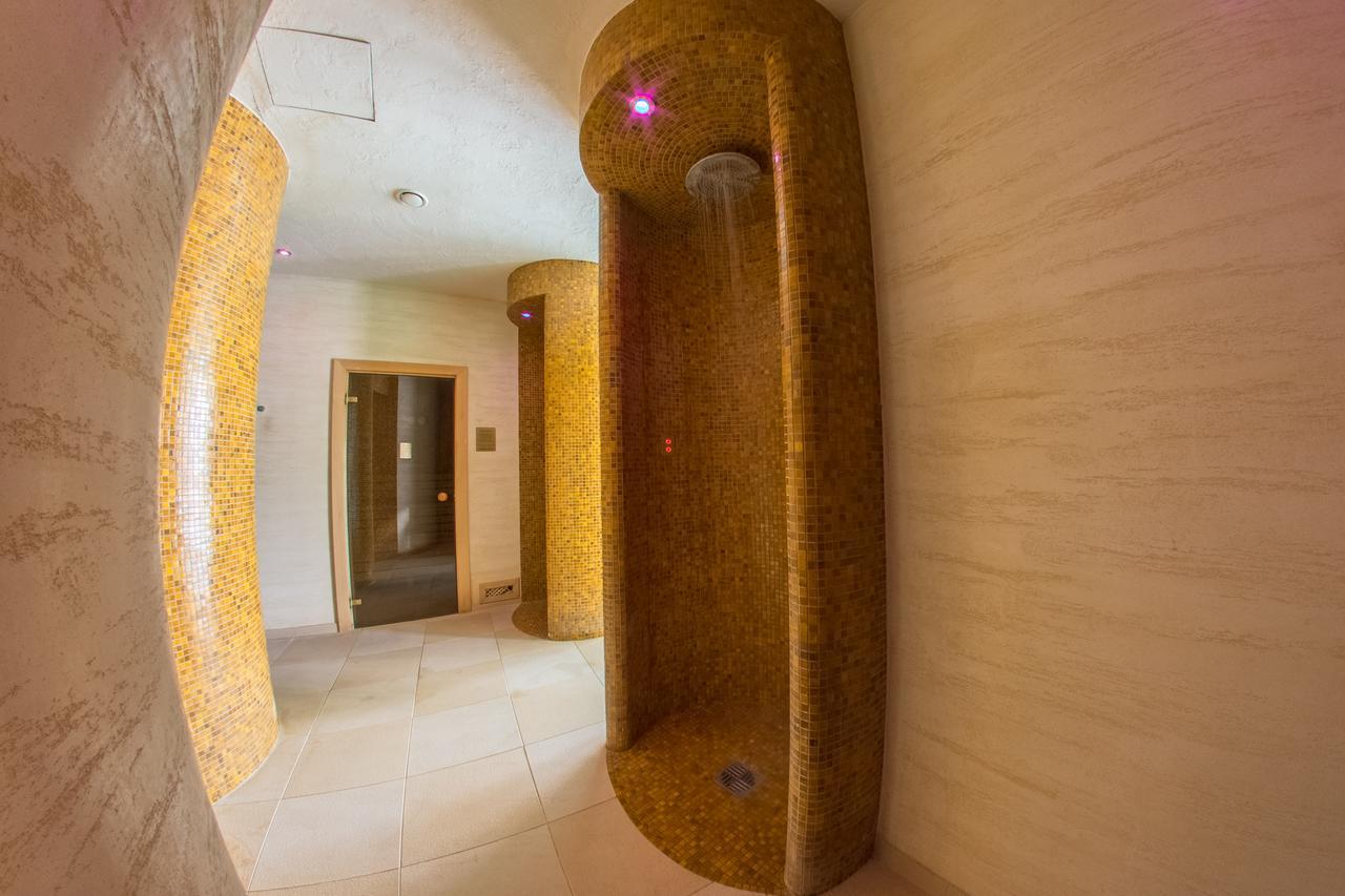 Hotel Karino Spa Polańczyk Exteriör bild