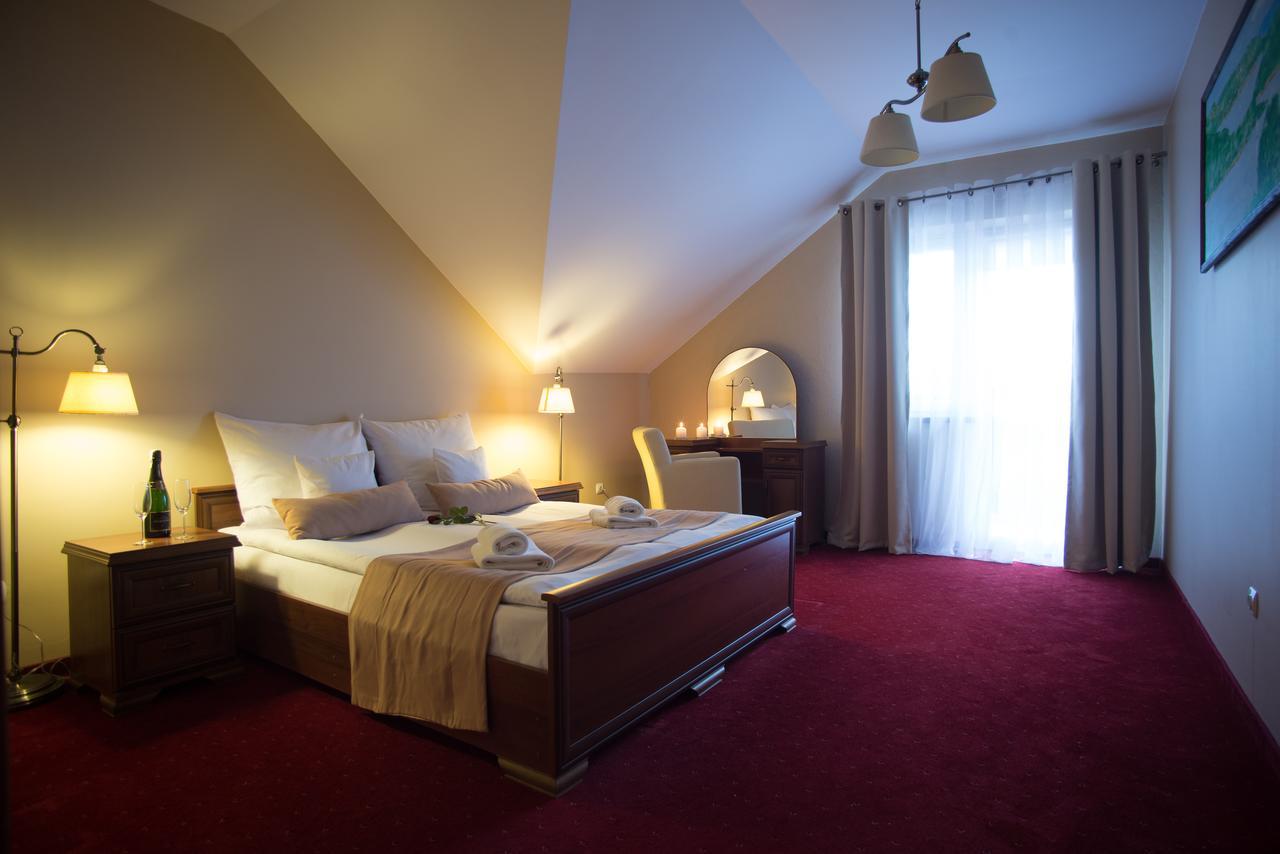 Hotel Karino Spa Polańczyk Exteriör bild